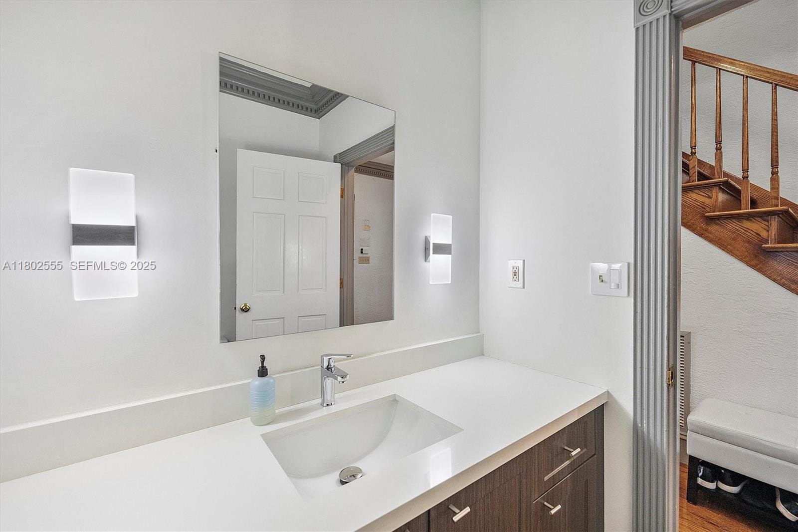 415 Tivoli Avenue, Coral Gables, FL 33143 photo 16