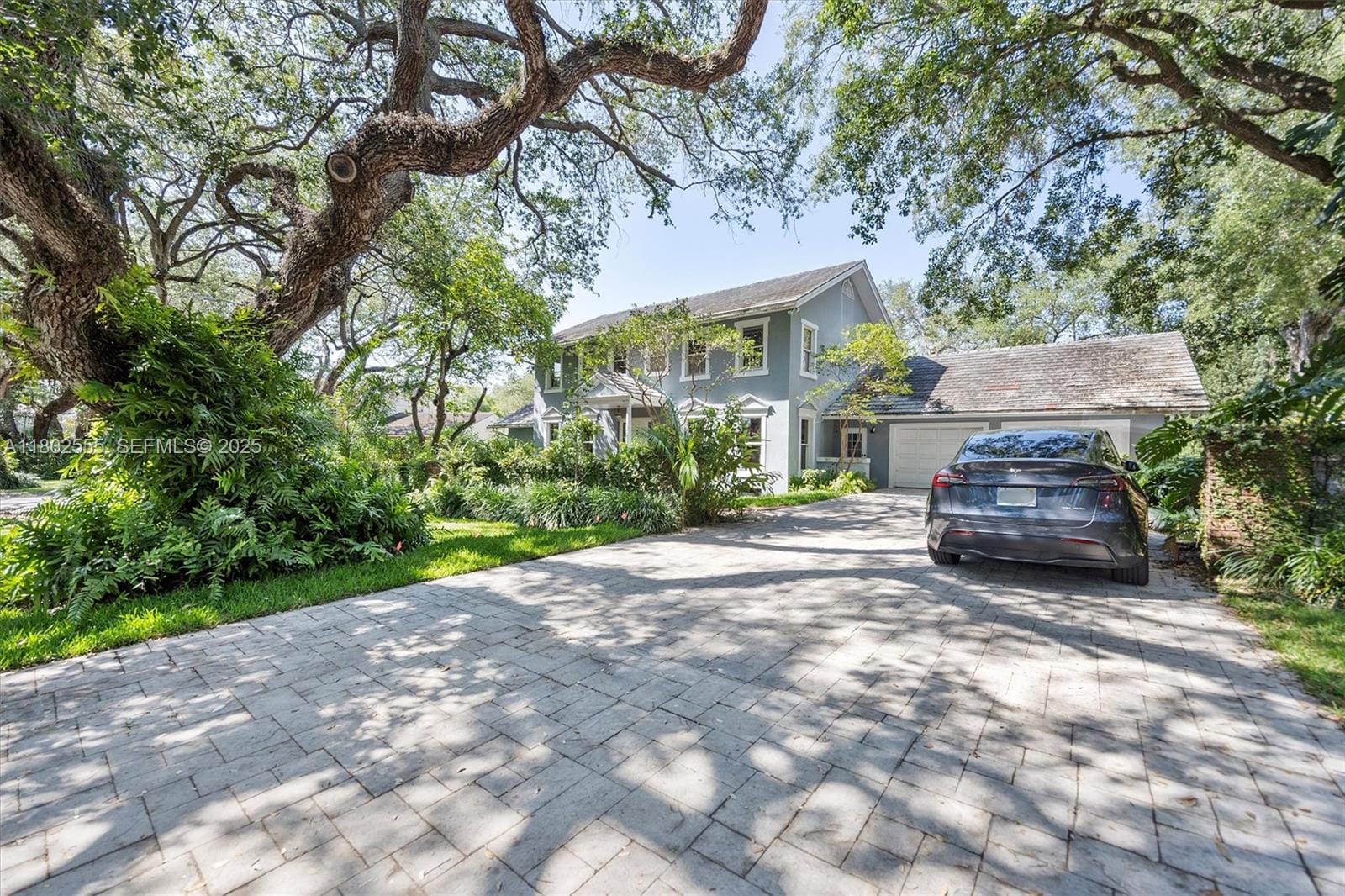 415 Tivoli Avenue, Coral Gables, FL 33143 photo 22