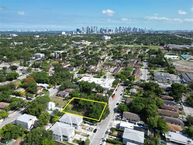 6811- 6775 NW 4th Avenue, sold in Groveland Pk, Miami, FL