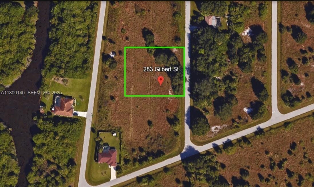 283 Gilbert Street — photo 3