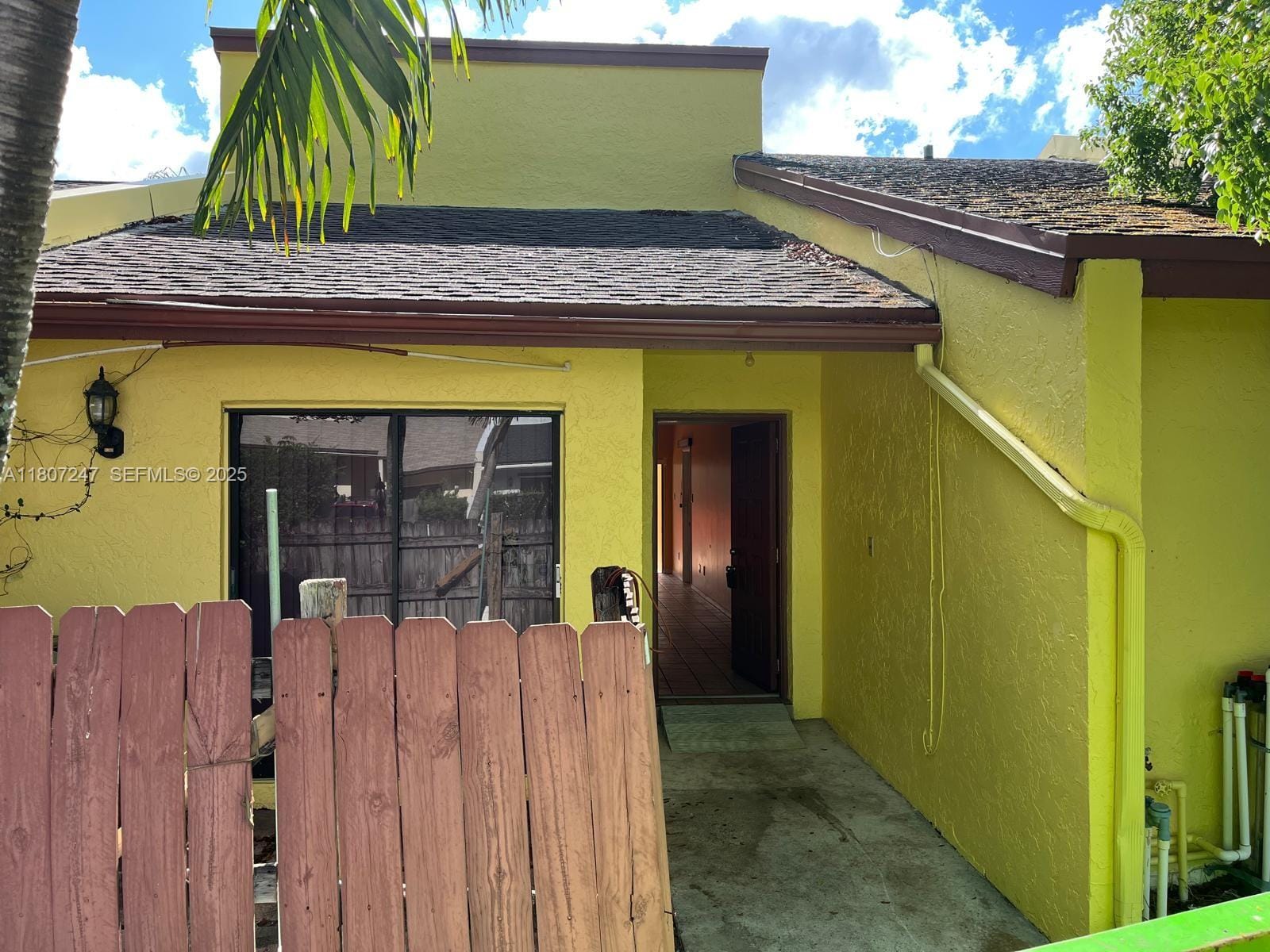 2 bedroom home for sale at 6728 29th, Fort Lauderdale, FL 33309 — $319,000