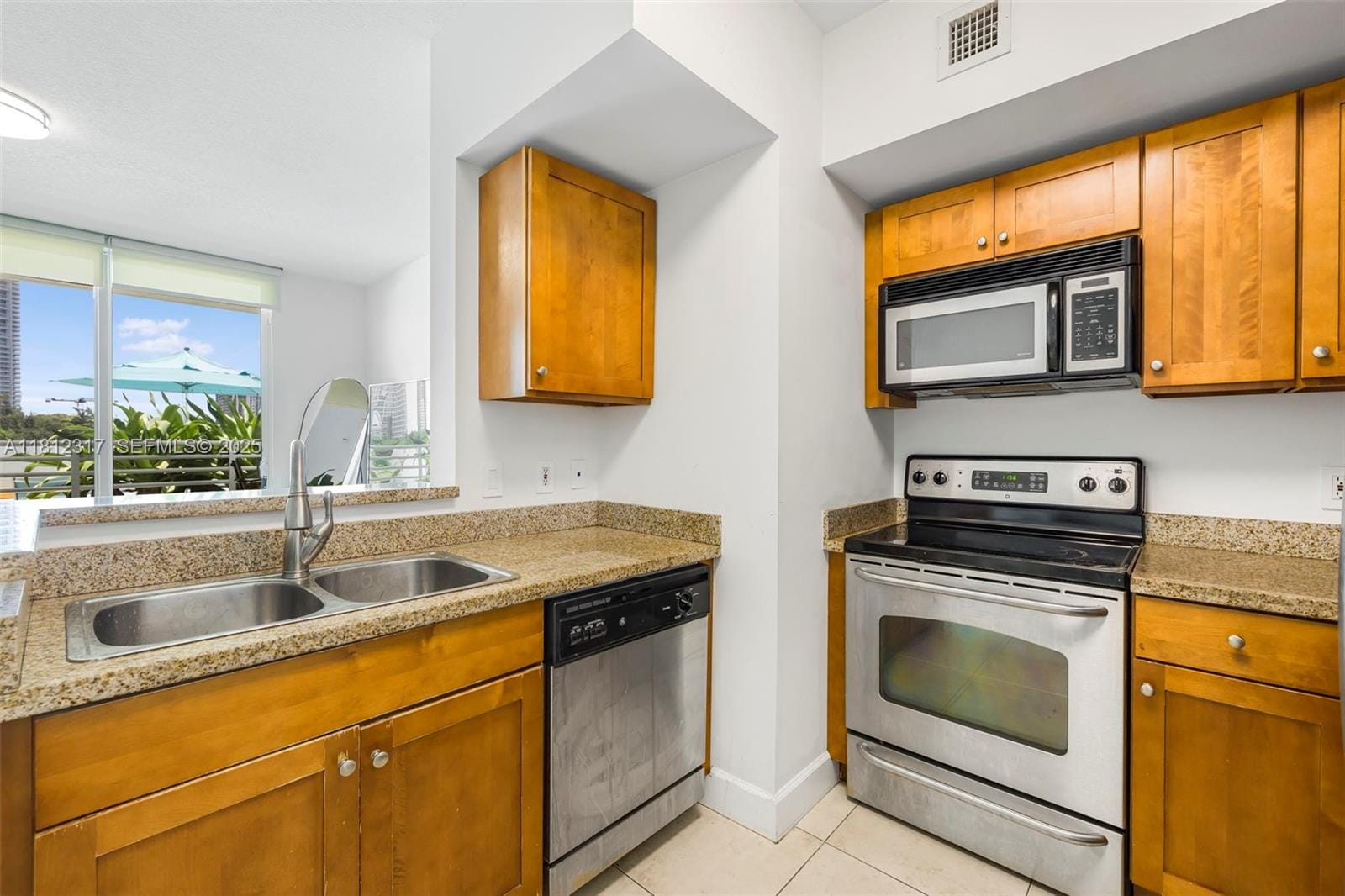 1723 SW 2nd Avenue 502, Miami, FL 33129 photo 6