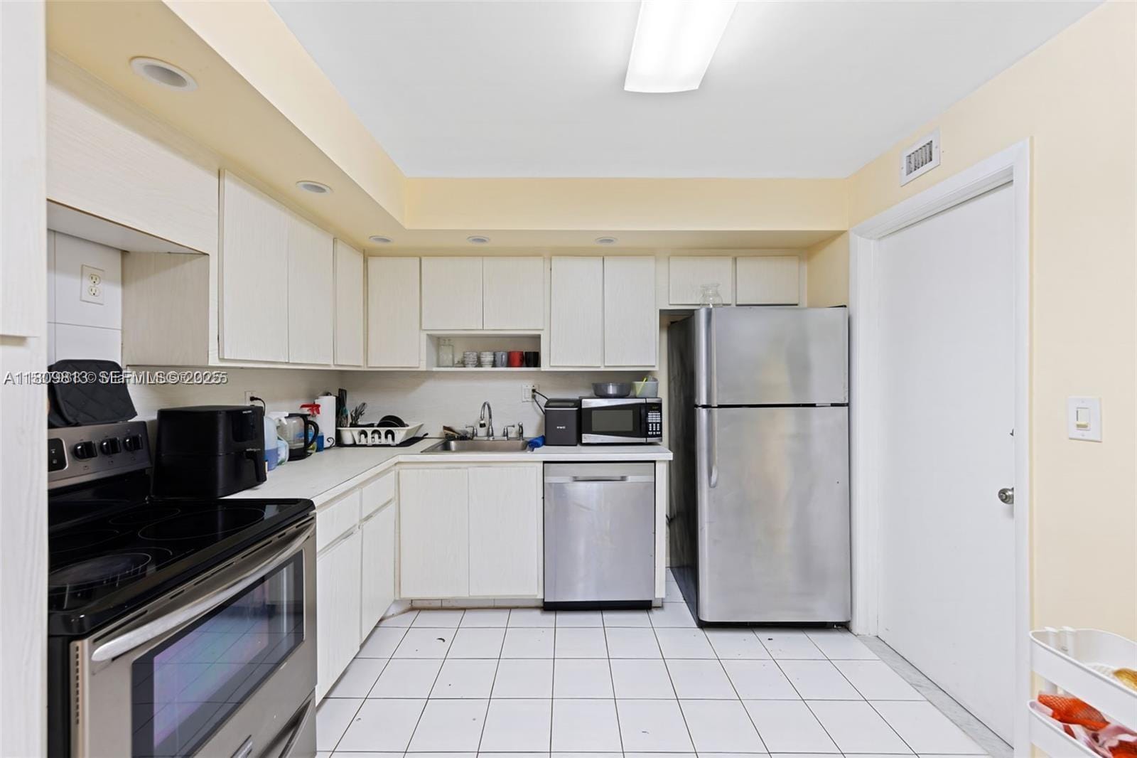 3161 S Ocean Drive 607, Hallandale Beach, FL 33009 photo 11