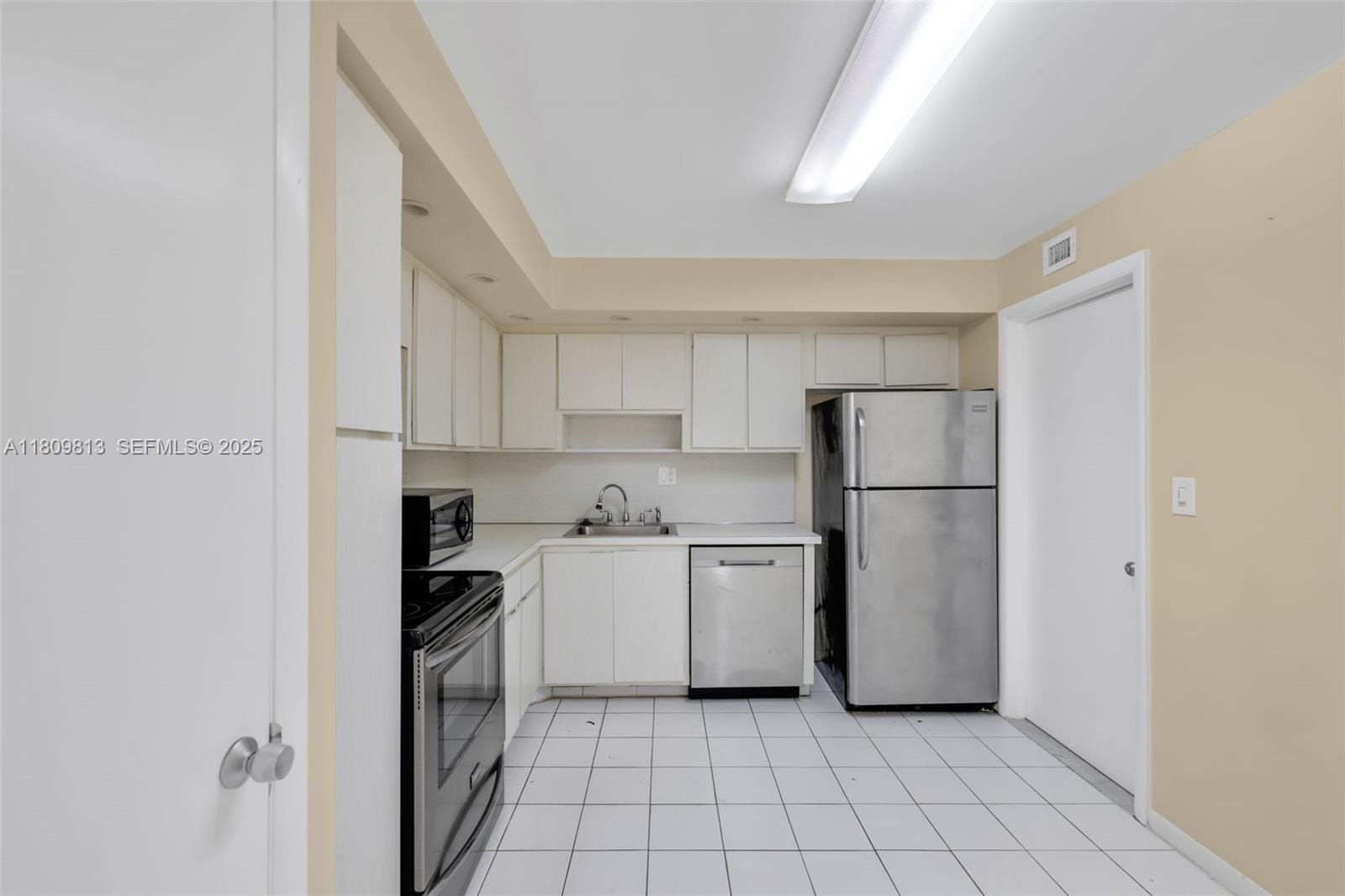 3161 S Ocean Drive 607, Hallandale Beach, FL 33009 photo 9