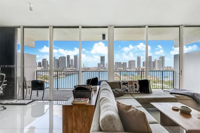 1000 Venetian Way 1306, sold in One Thousand Venetian Way, Miami, FL