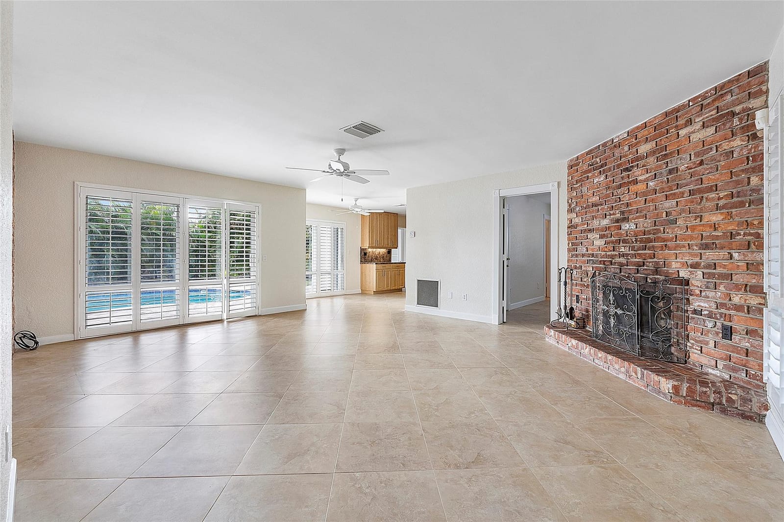 108 NE 30th Street, Wilton Manors, FL 33334 photo 11