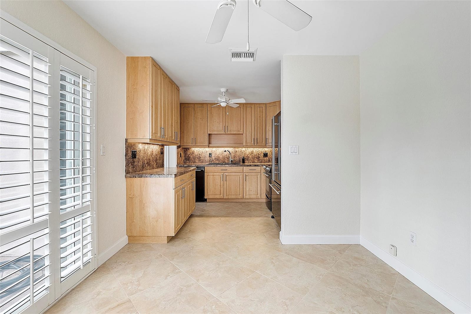 108 NE 30th Street, Wilton Manors, FL 33334 photo 13