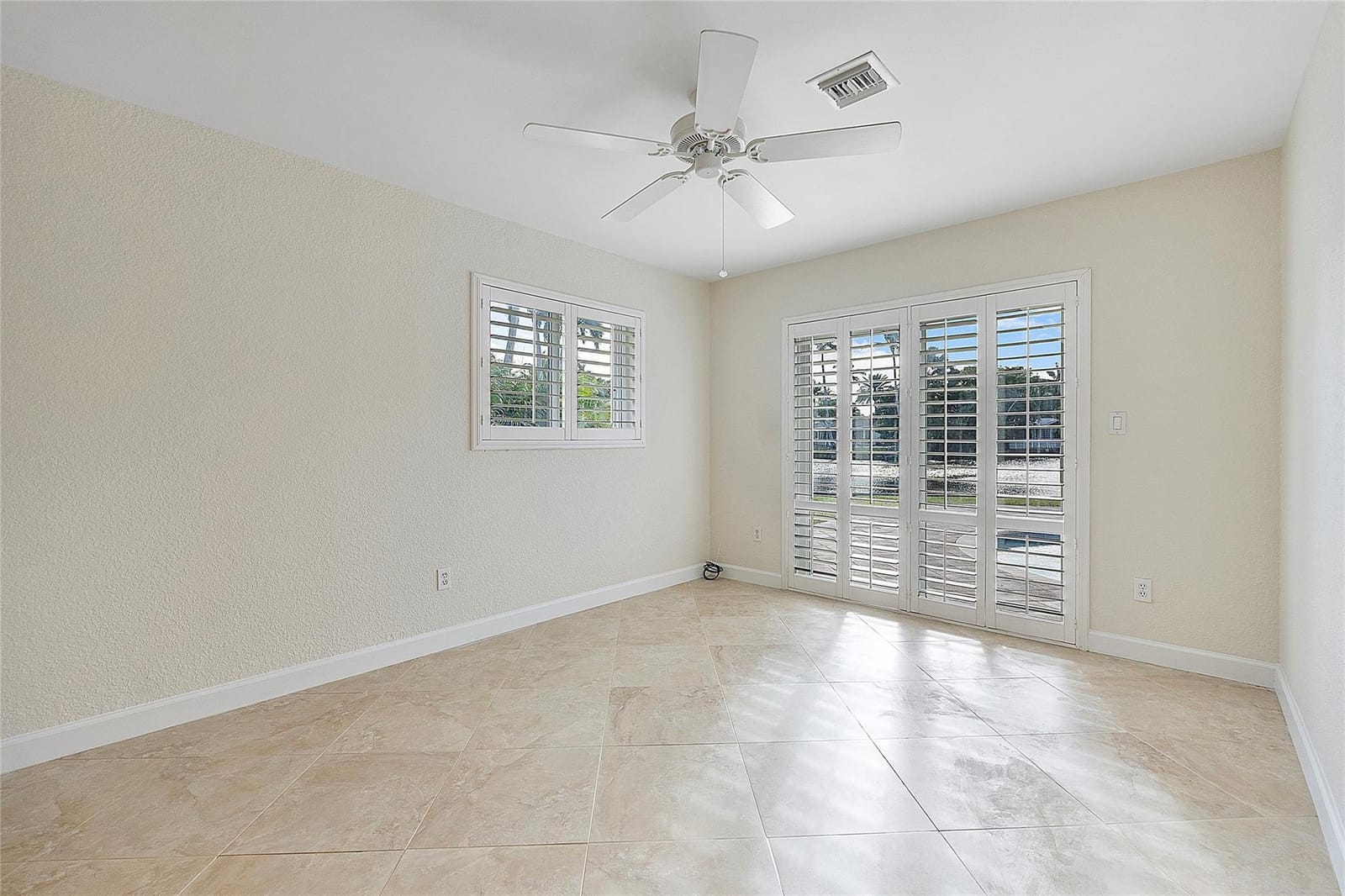 108 NE 30th Street, Wilton Manors, FL 33334 photo 17