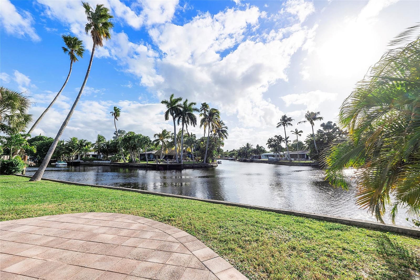108 NE 30th Street, Wilton Manors, FL 33334 photo 3