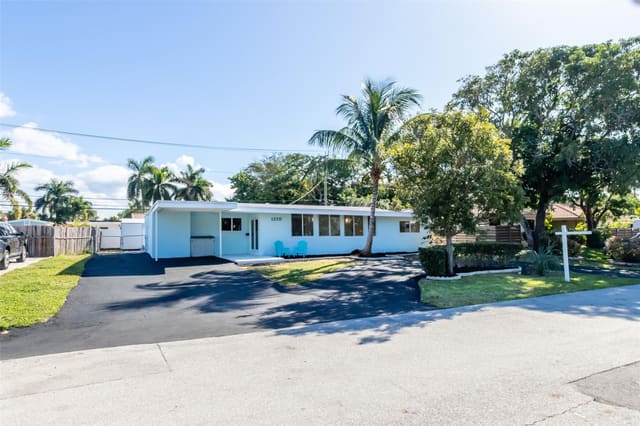 1270 NE 26th Terrace, Pompano Beach, FL 33062