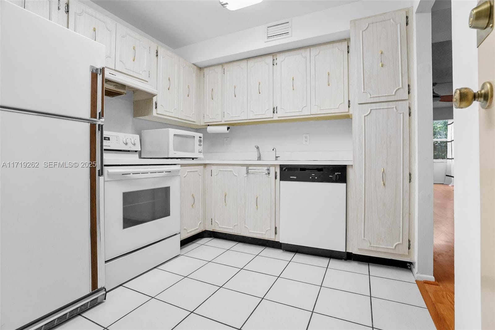 6700 Cypress Road 412, Plantation, FL 33317 photo 7