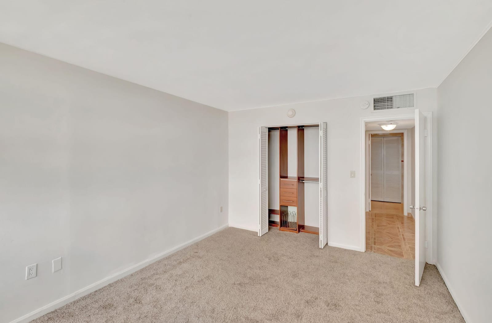 2016 Bay Drive 907, Miami Beach, FL 33141 photo 12