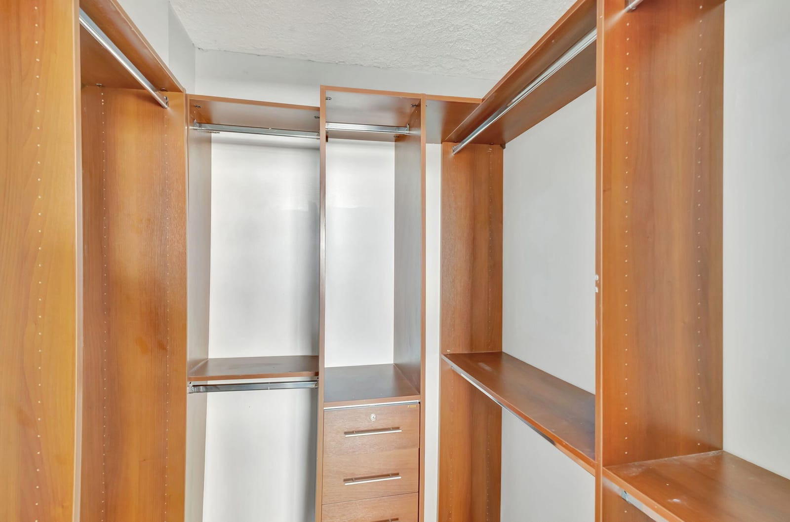 2016 Bay Drive 907, Miami Beach, FL 33141 photo 18