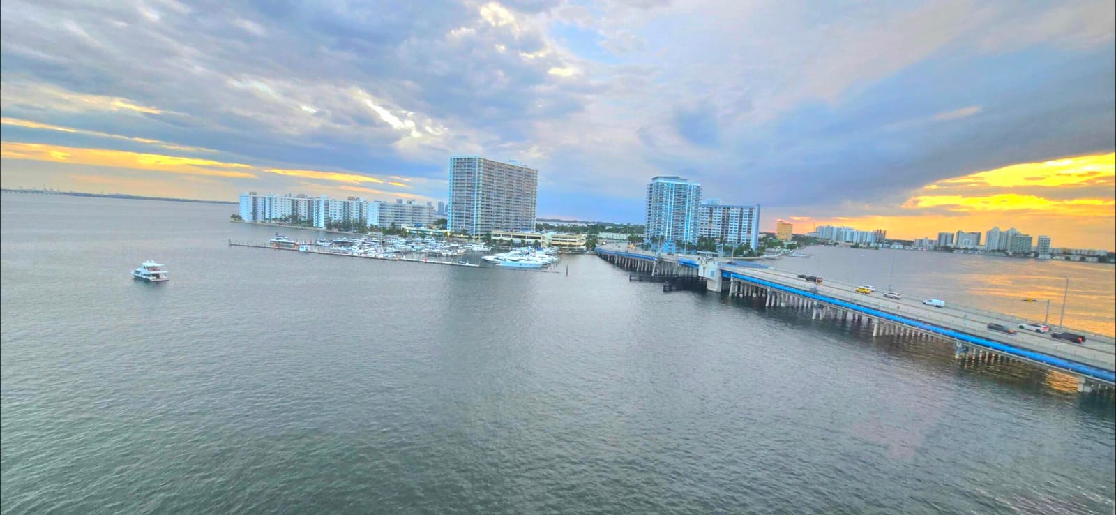 2016 Bay Drive 907, Miami Beach, FL 33141 photo 4