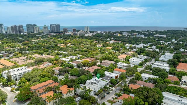 3045 Elizabeth Street 3045, sold in Palmhurst, Miami, FL