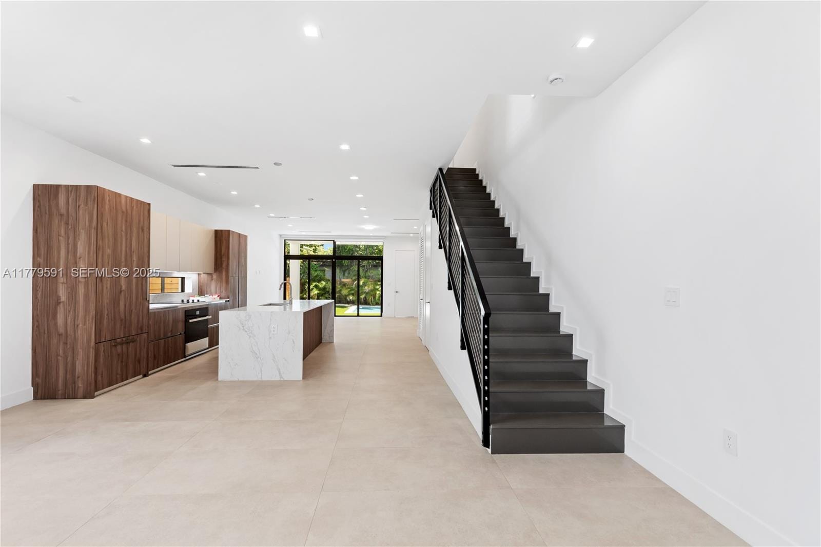 3045 Elizabeth Street 3045, Miami, FL 33133 photo 8