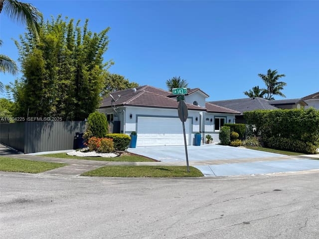 17201 SW 143rd Court, sold in Maralex Homes, Miami, FL