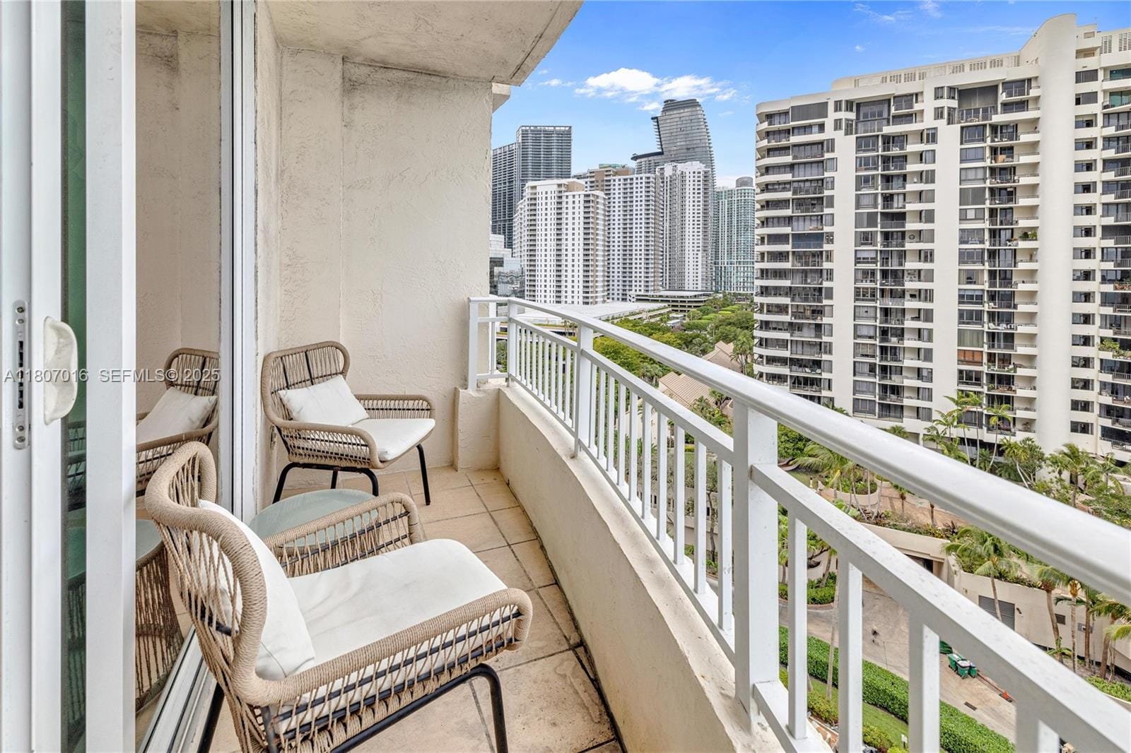 770 Claughton Island Drive 1409, Miami, FL 33131 photo 11