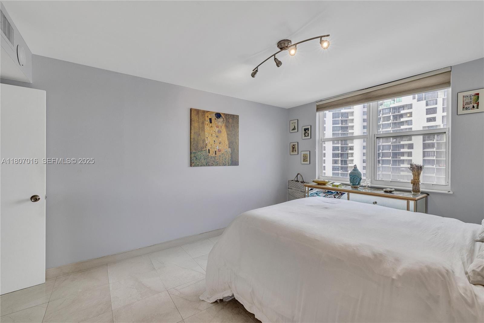 770 Claughton Island Drive 1409, Miami, FL 33131 photo 18