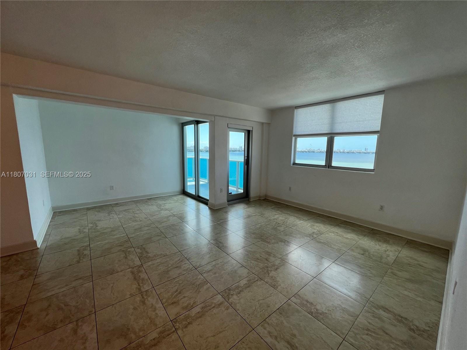 7501 E Treasure Drive 9D, North Bay Village, FL 33141 photo 2