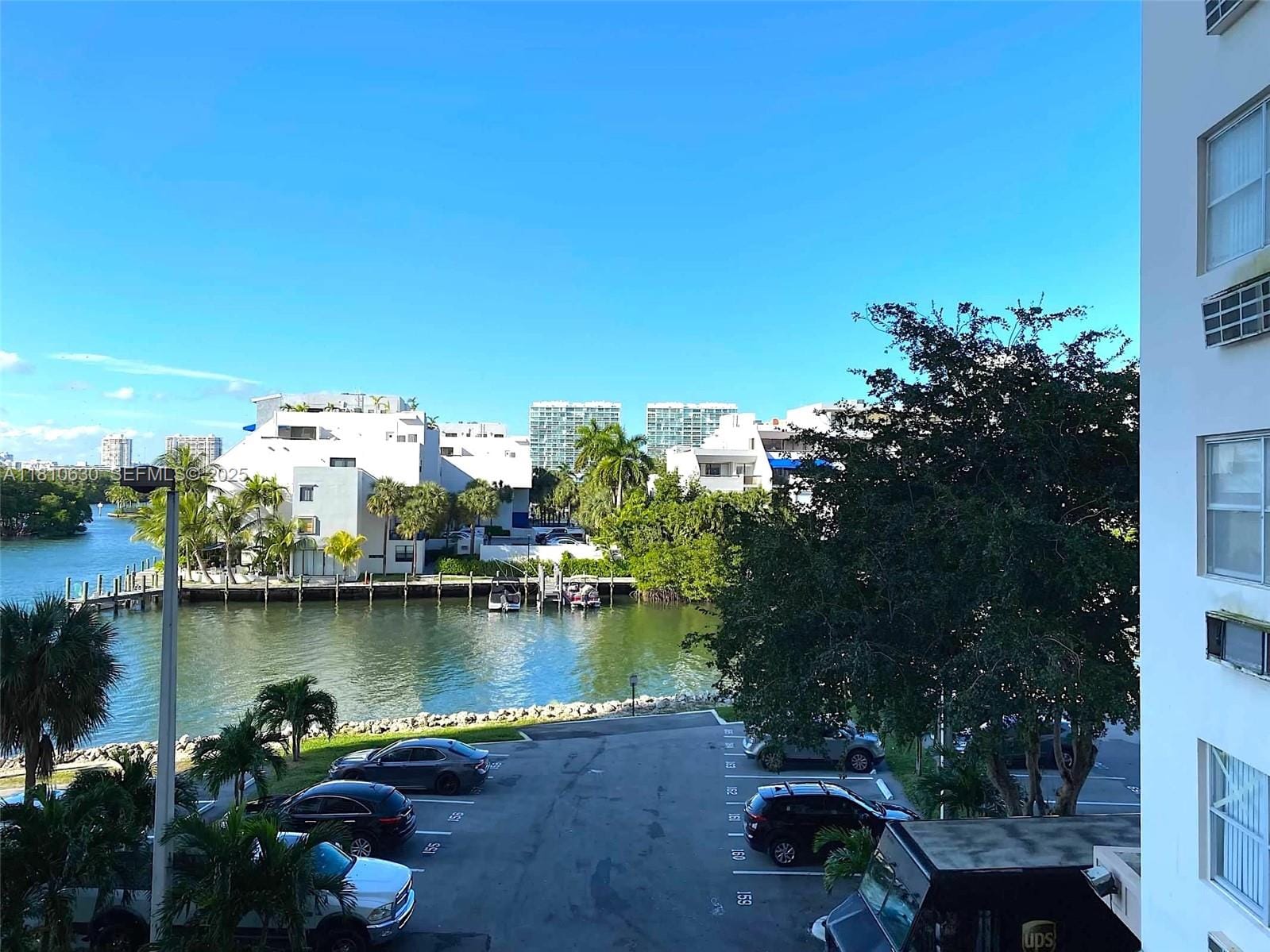 400 Kings Point Drive 318, Sunny Isles Beach, FL 33160 photo 4