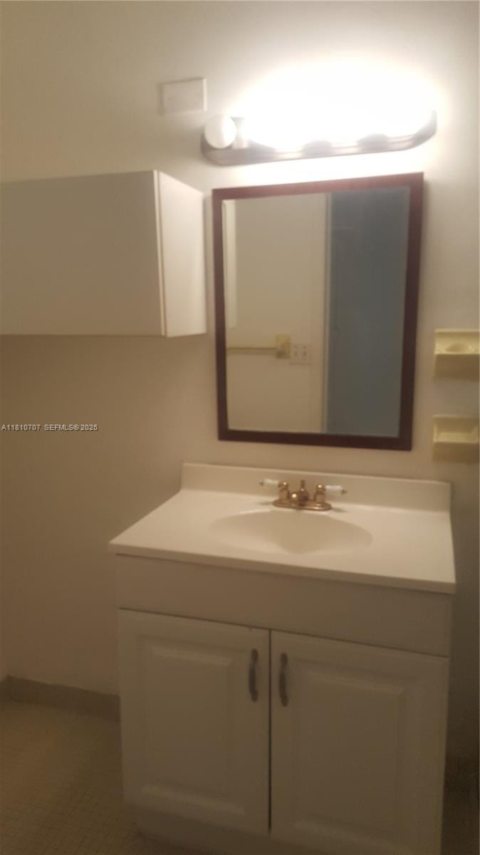 19080 NE 3rd Court 318, Miami, FL 33179 photo 7