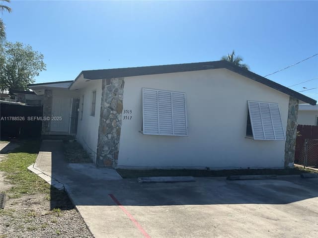 3515-3517 SW 91st Avenue, sold in Olympic Heights, Miami, FL