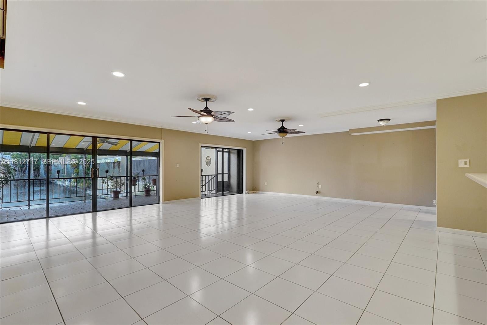 15461 Kippford Court, Miami Lakes, FL 33014 photo 17