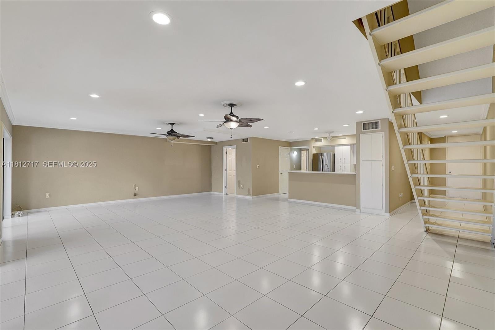 15461 Kippford Court, Miami Lakes, FL 33014 photo 18