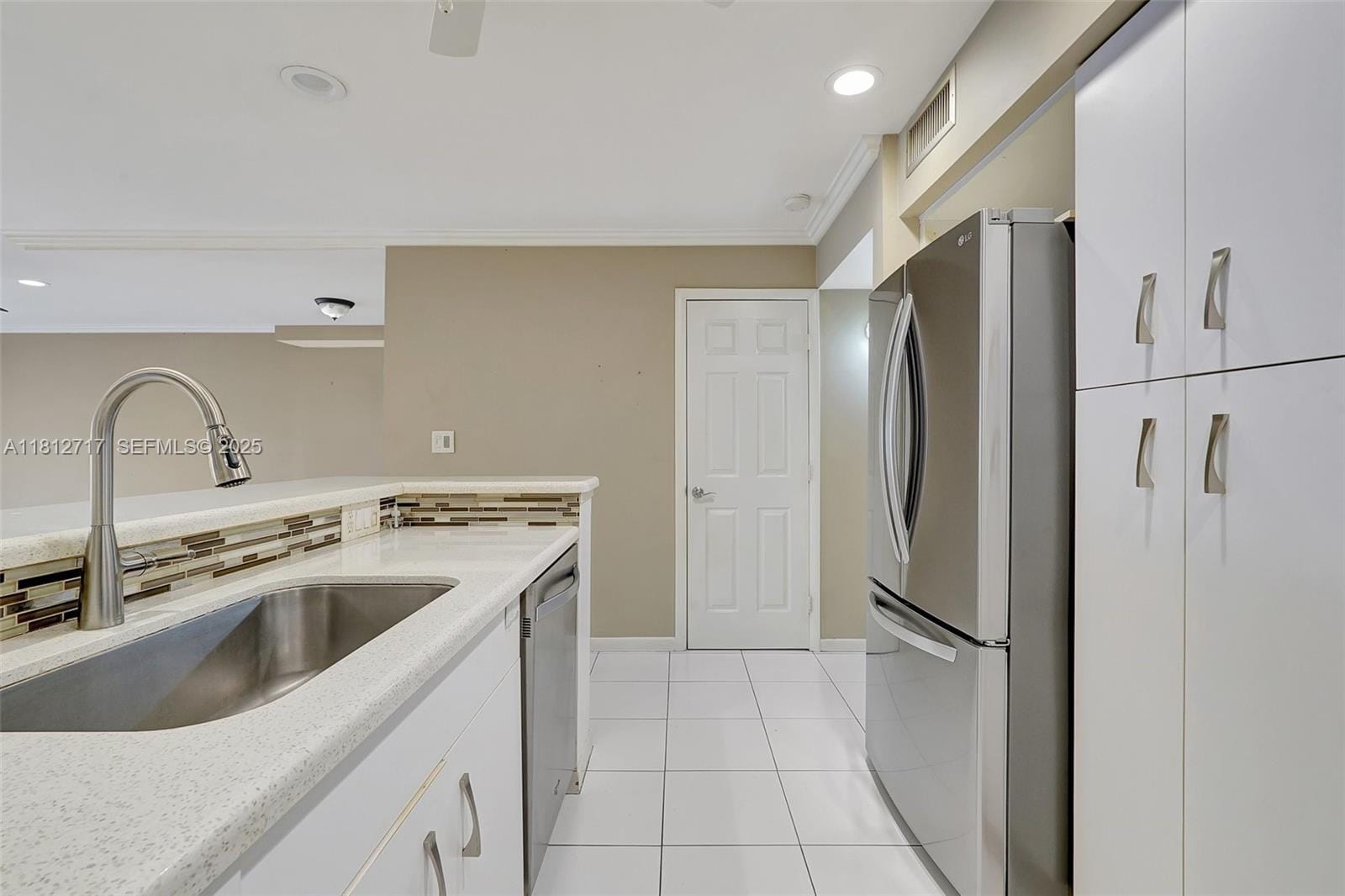 15461 Kippford Court, Miami Lakes, FL 33014 photo 28