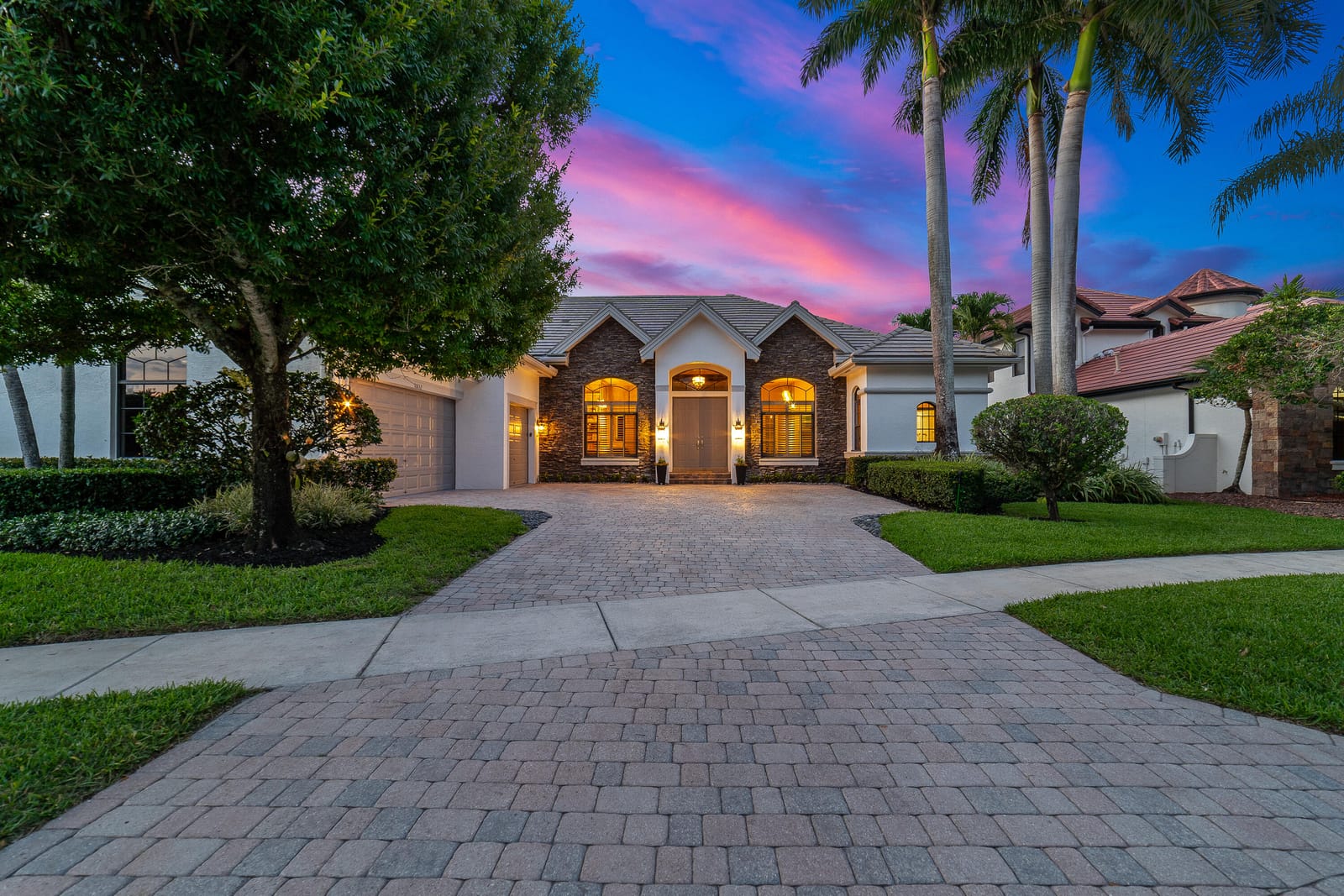 10652 Versailles Boulevard, Wellington, FL 33449 photo 2