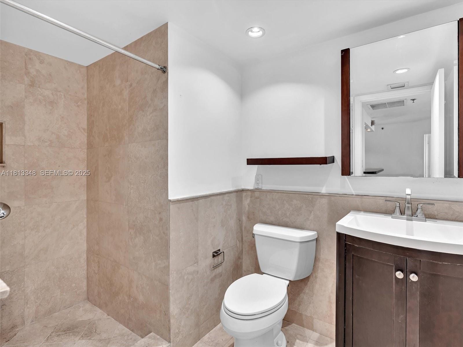 1621 Bay Road 406, Miami Beach, FL 33139 photo 12