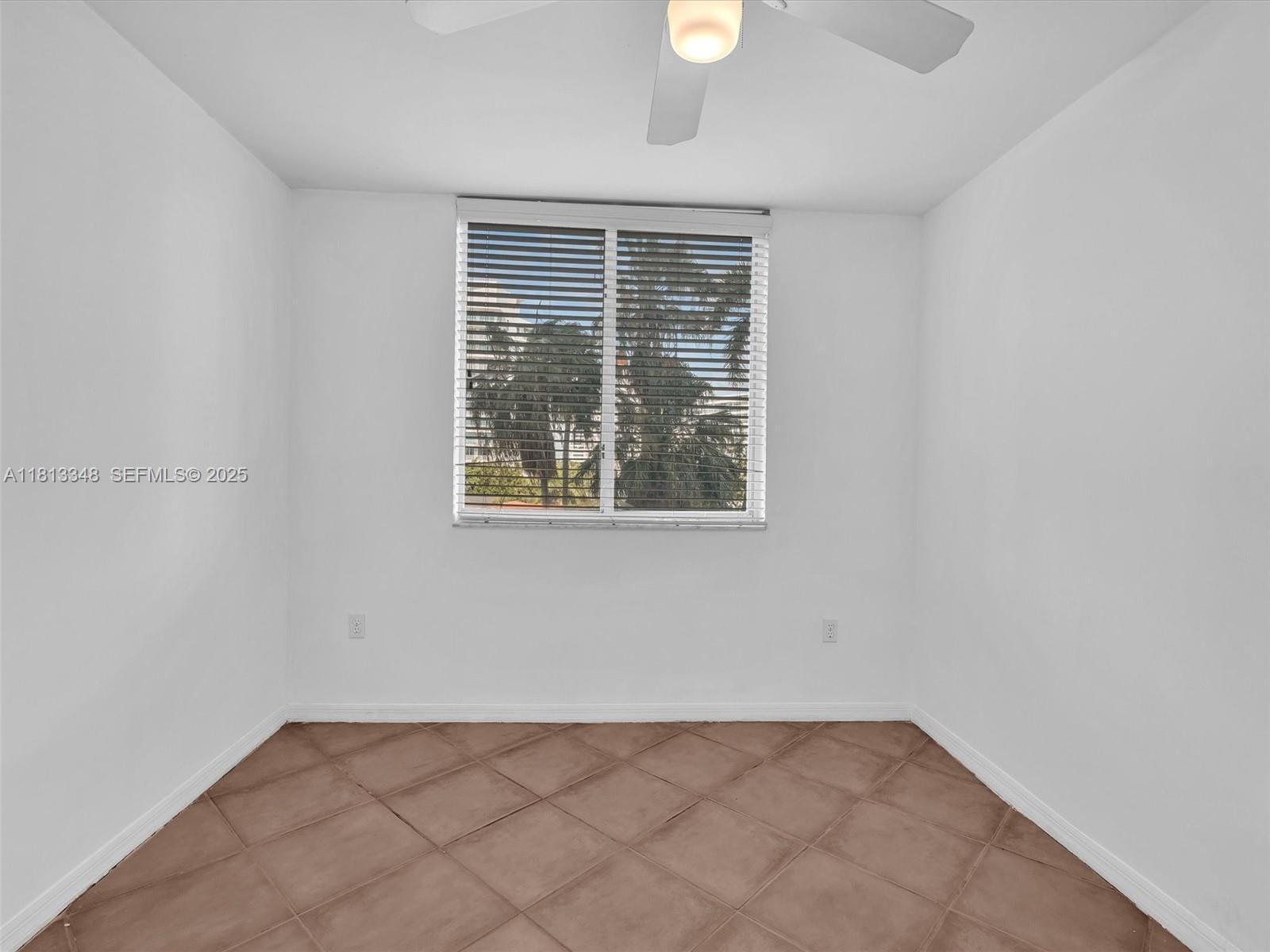 1621 Bay Road 406, Miami Beach, FL 33139 photo 10