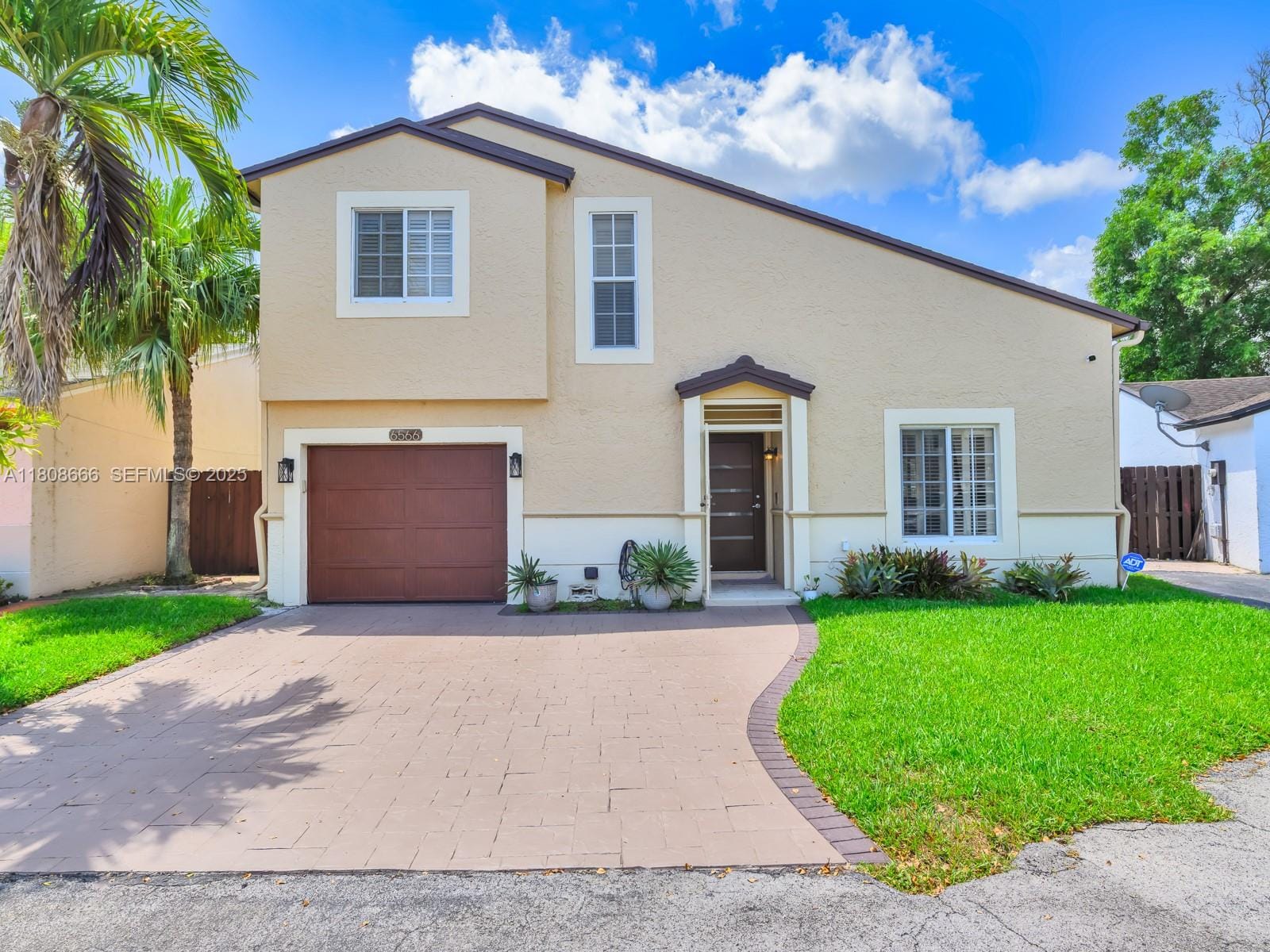 6566 NW 197th Lane, Hialeah, FL 33015