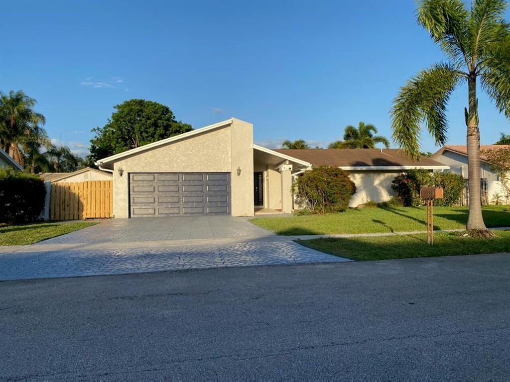 880 NW 48th Avenue, Coconut Creek, FL 33063