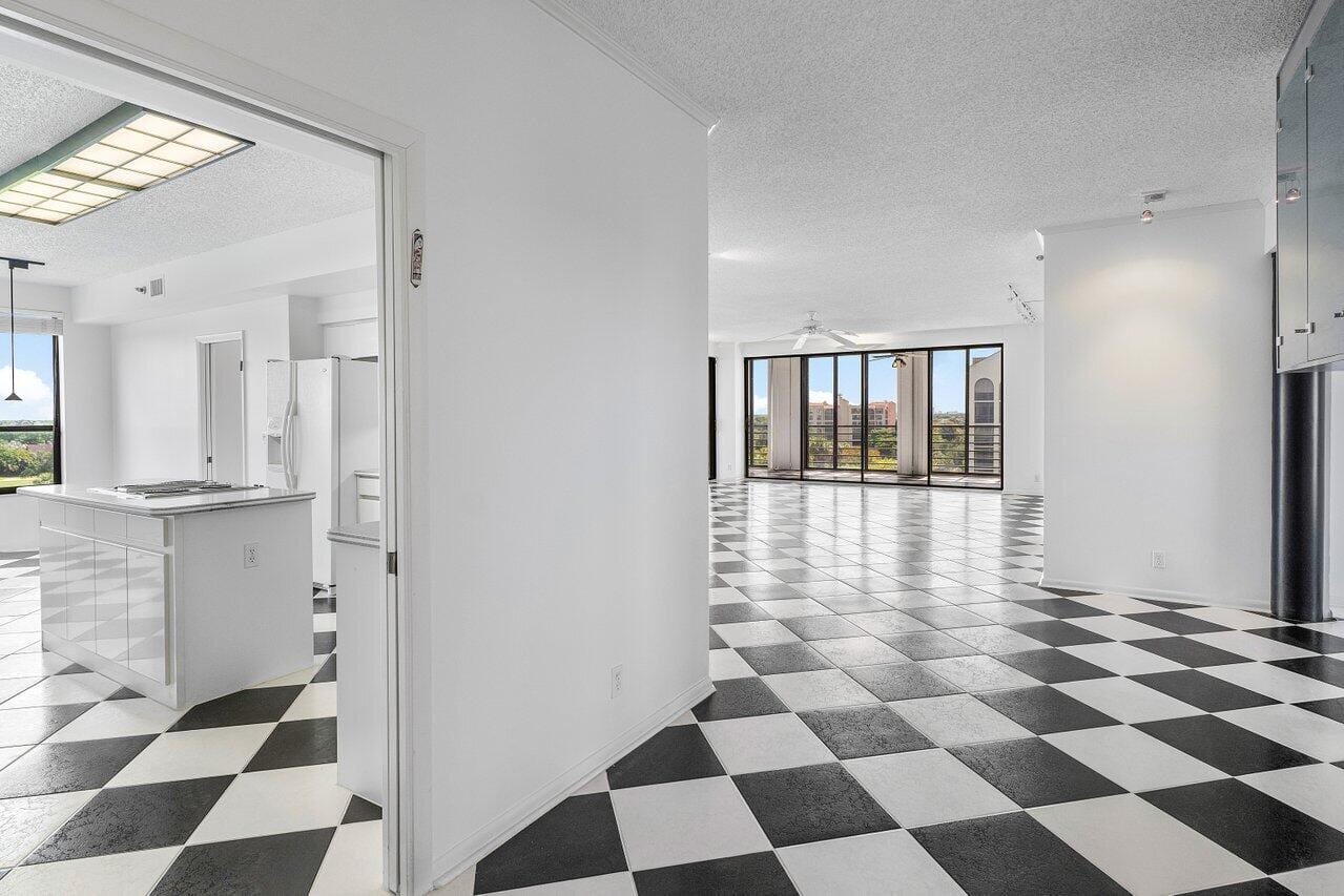 7351 Promenade Drive F702 — photo 3