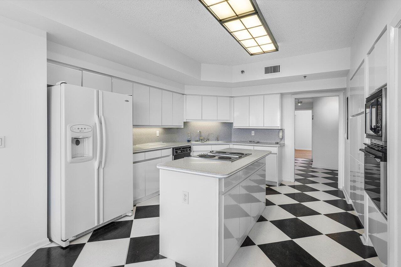 7351 Promenade Drive F702 — photo 10