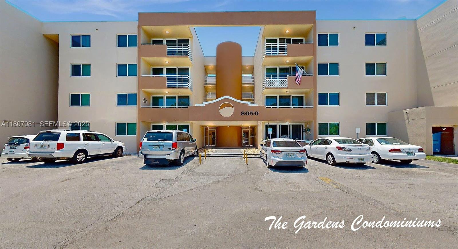 8050 NW 8th Street 1105, Miami, FL 33126