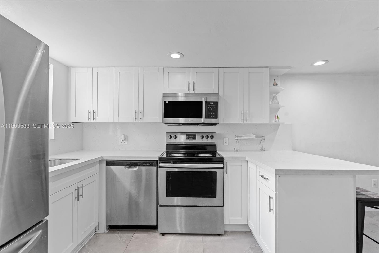 5530 W 26th Court 209, Hialeah, FL 33016 photo 5