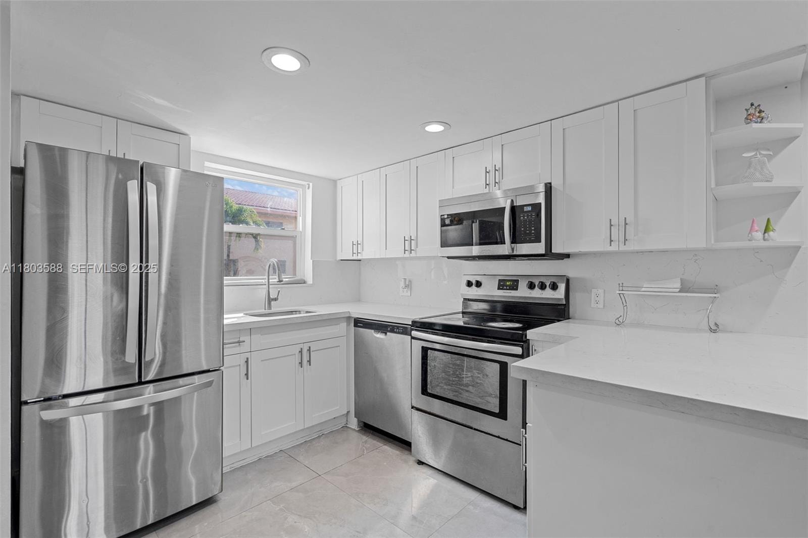 5530 W 26th Court 209, Hialeah, FL 33016 photo 6