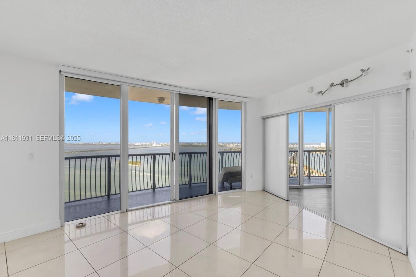 1750 N Bayshore Drive 4801, Miami, FL 33132 photo 2