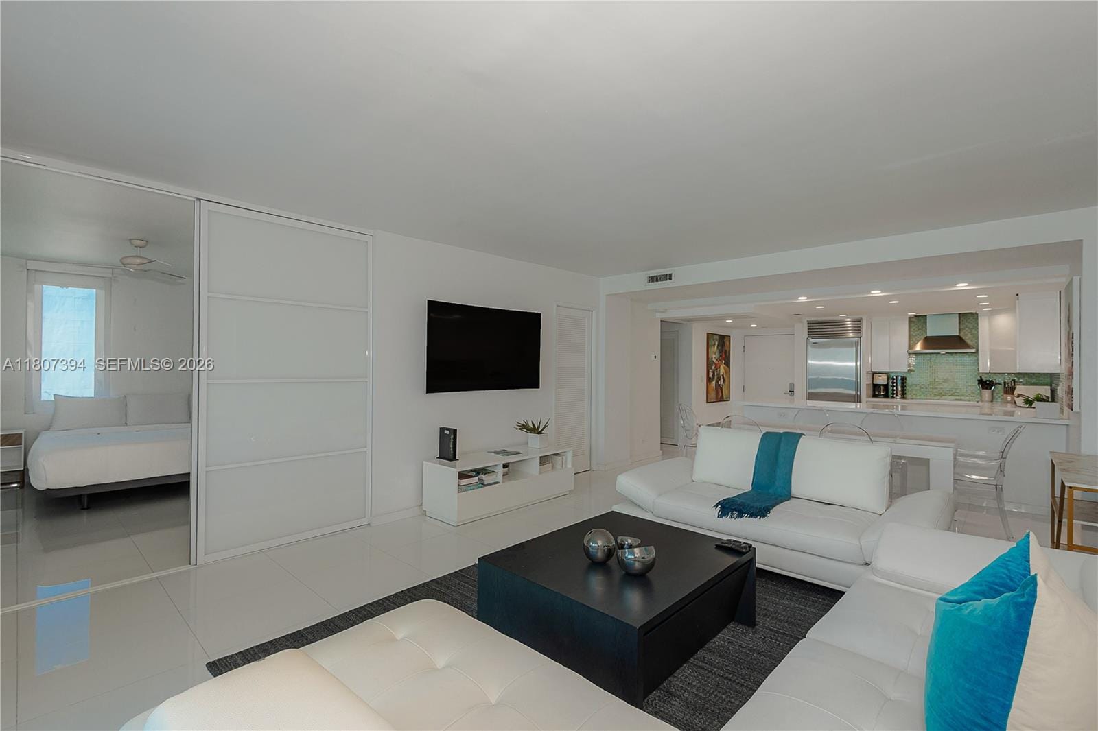 2301 Collins Avenue 1538 — photo 9