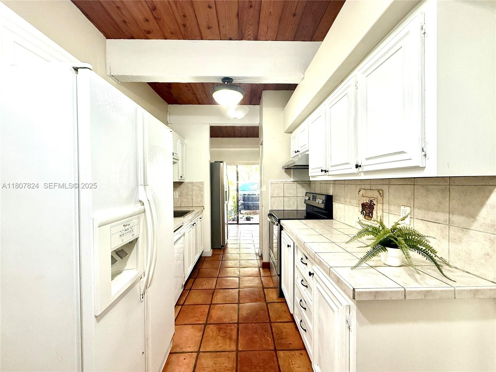711 E Coco Plum Circle 5, Plantation, FL 33324 photo 8