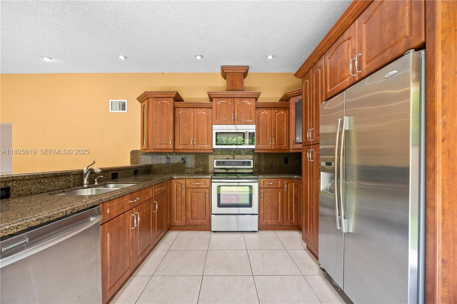 11253 SW 33rd Cir Place, Miami, FL 33165 photo 15