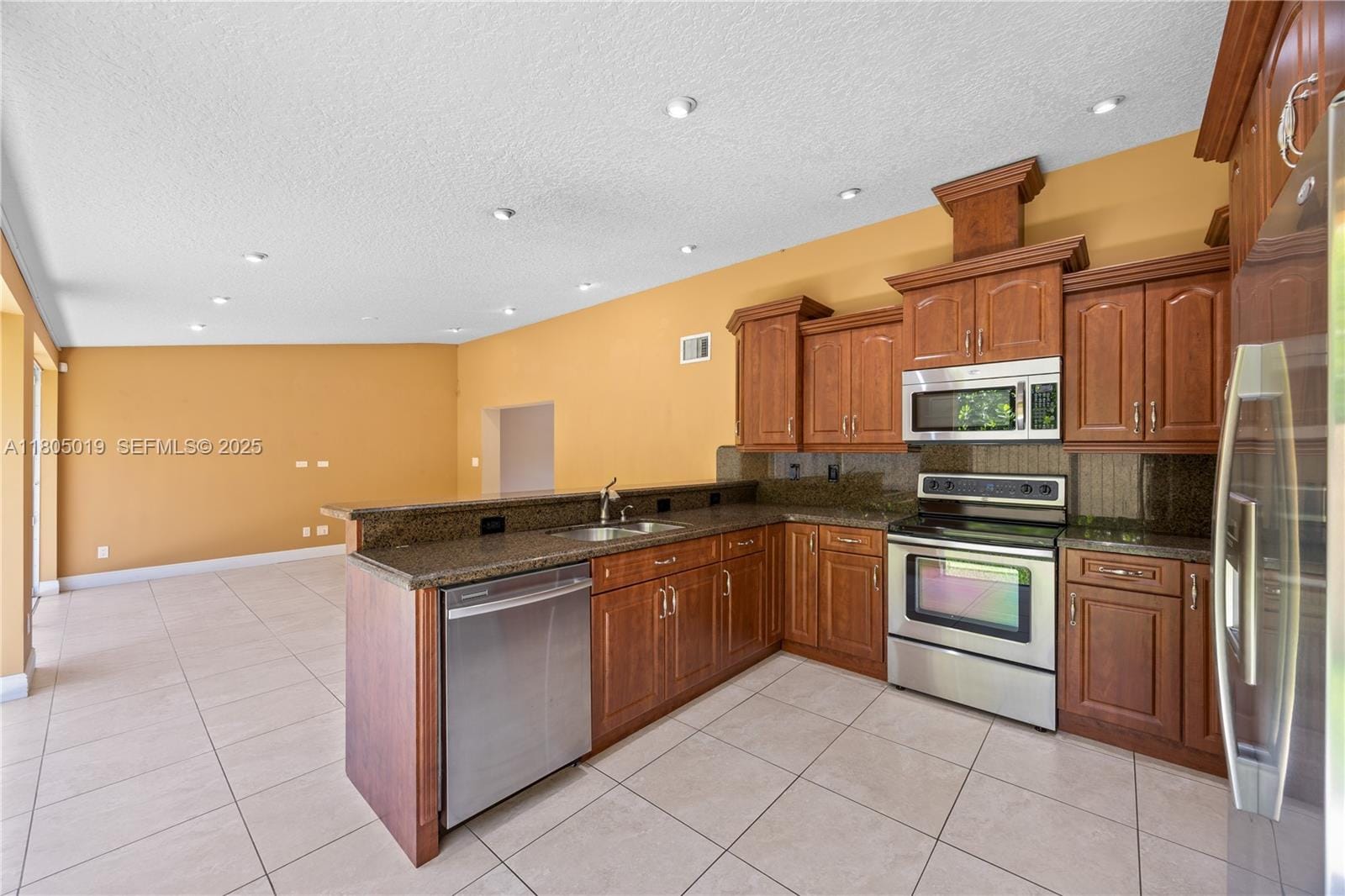 11253 SW 33rd Cir Place, Miami, FL 33165 photo 16