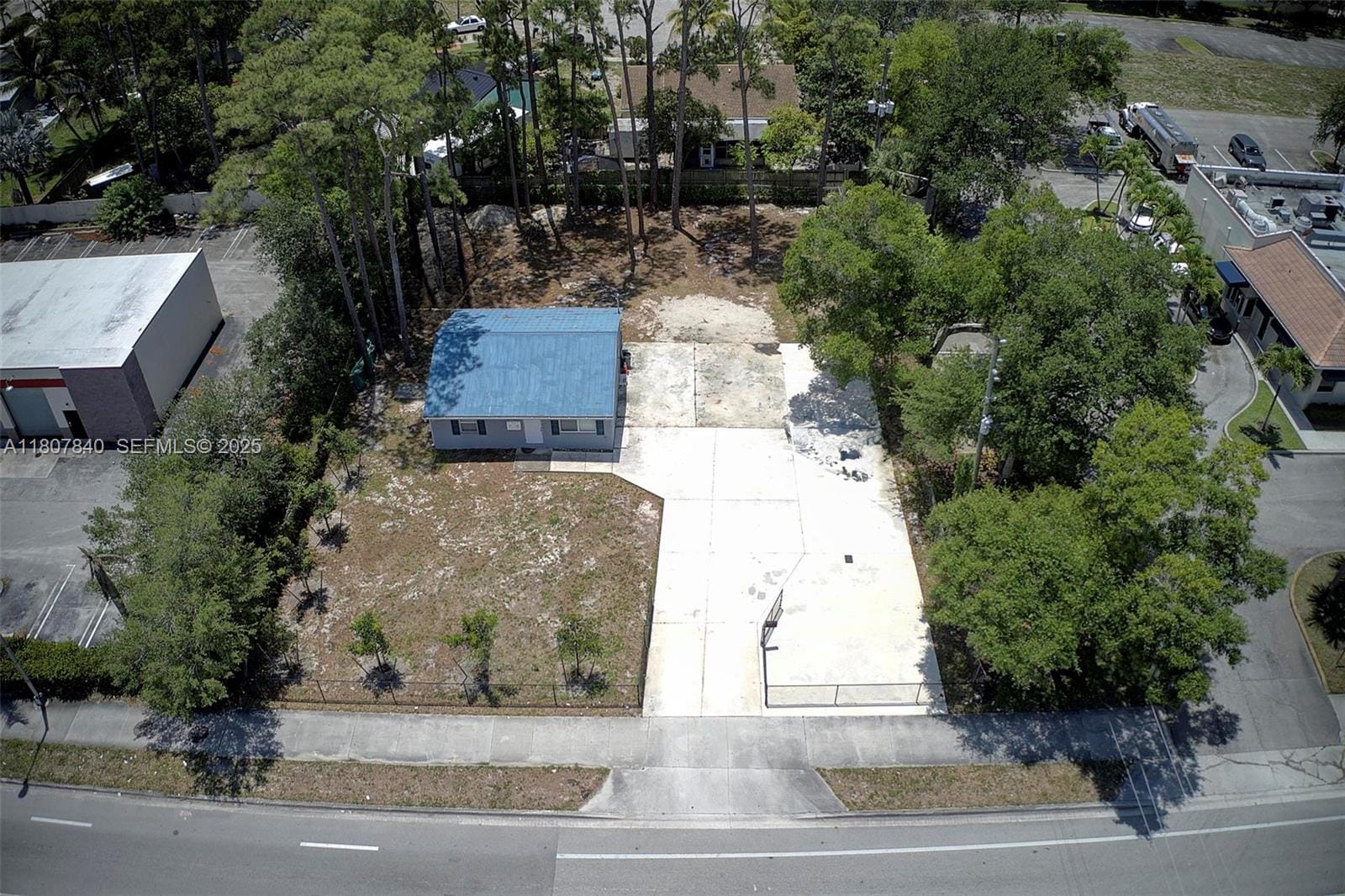 4736 Lake Worth Road — photo 2