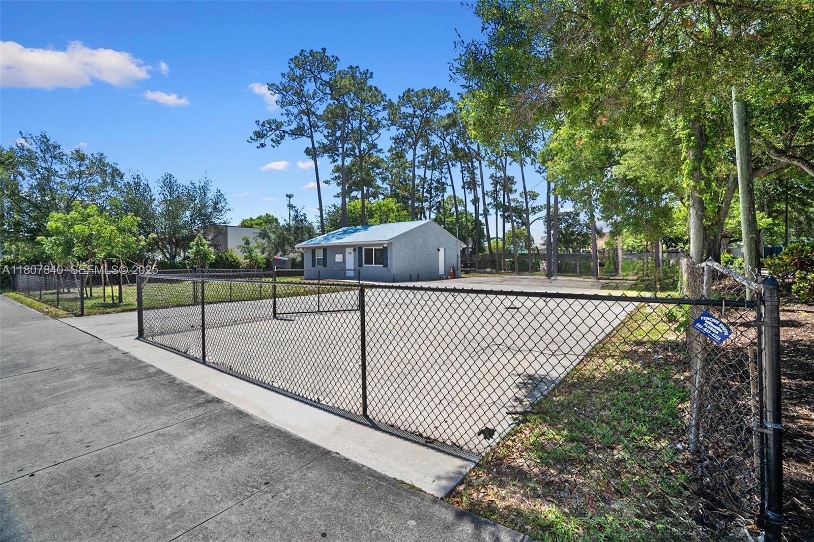 4736 Lake Worth Road — photo 4