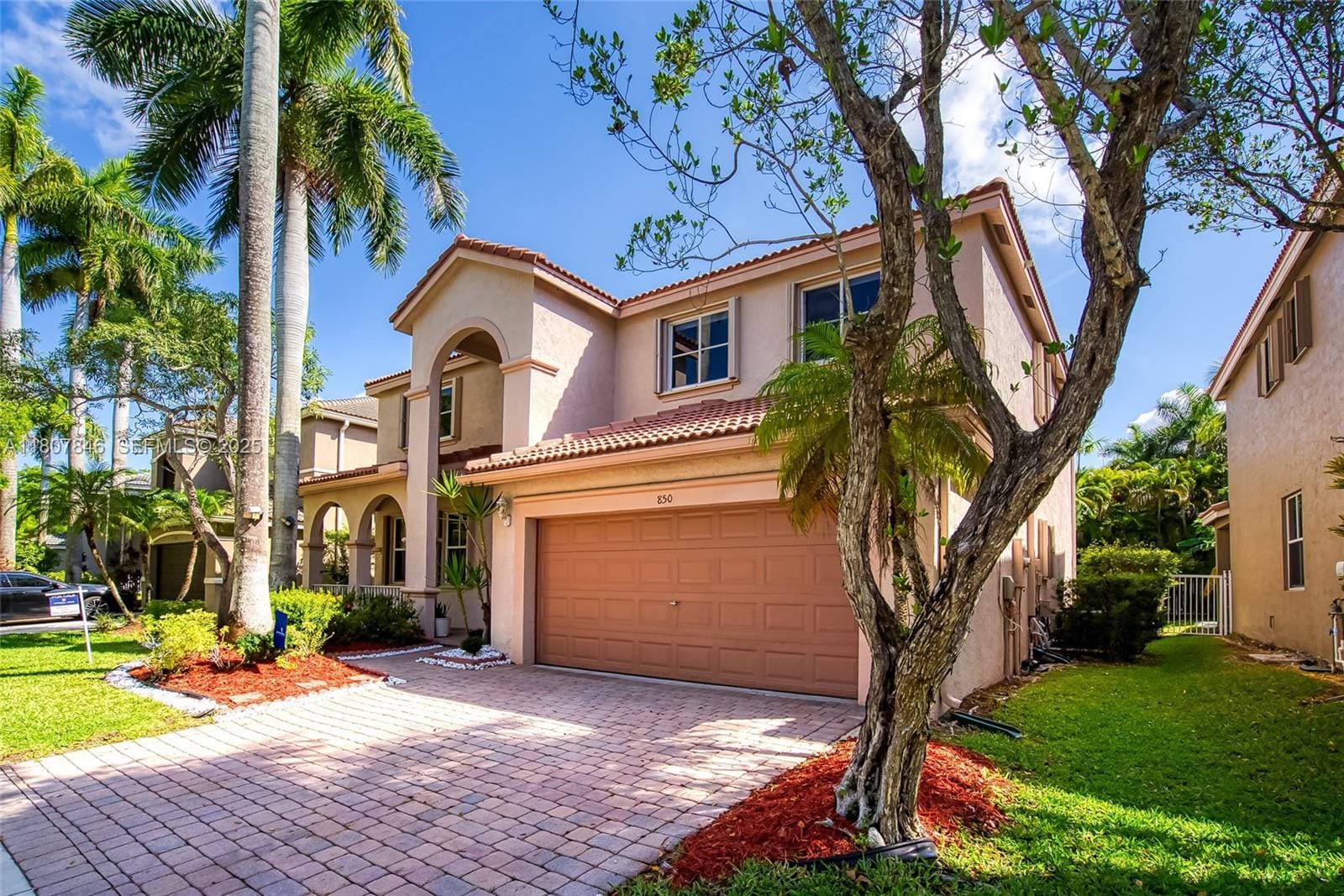 850 Nandina Drive, Weston, FL 33327