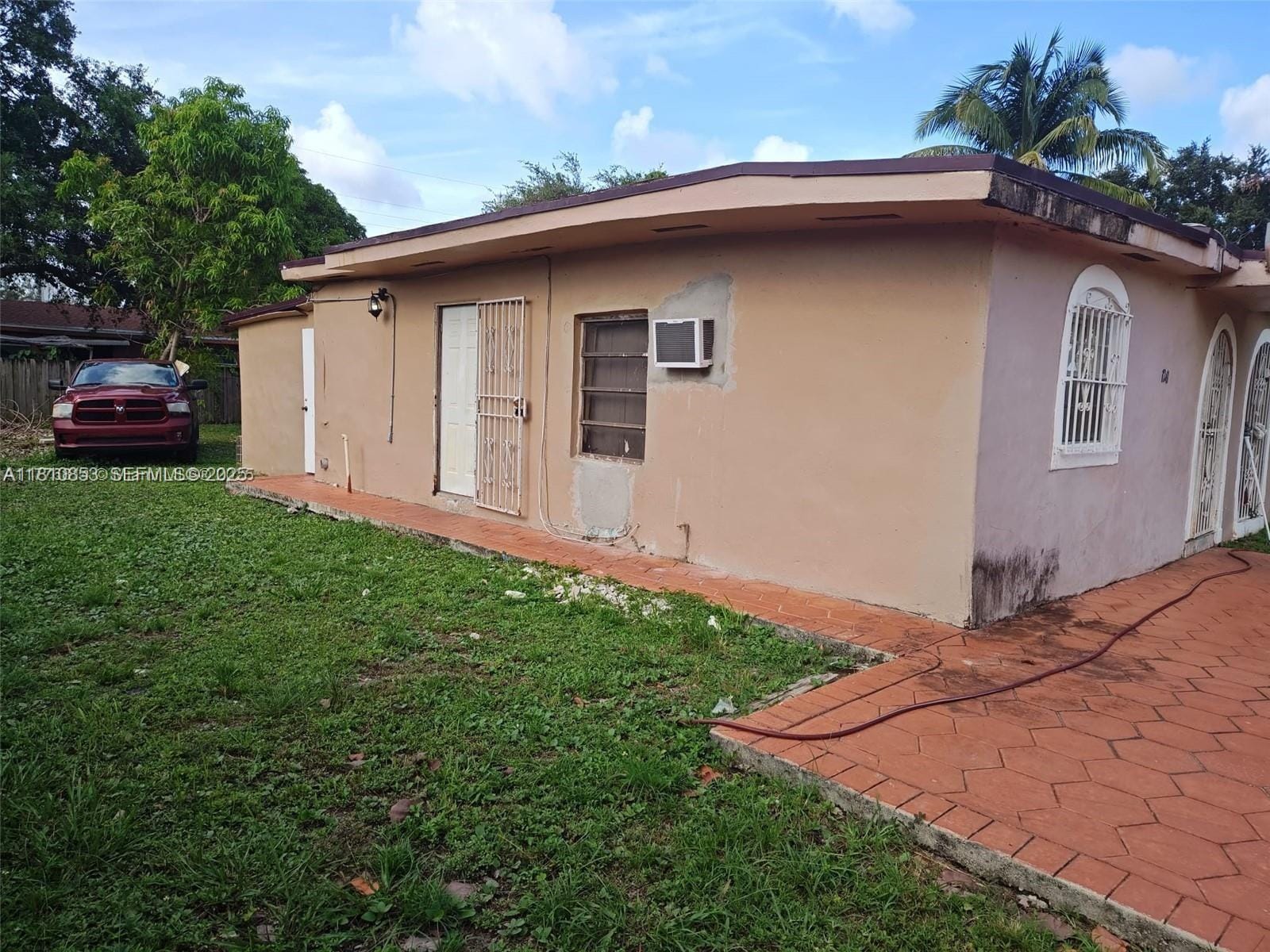 1241 NW 102nd Street, Miami, FL 33147 photo 5
