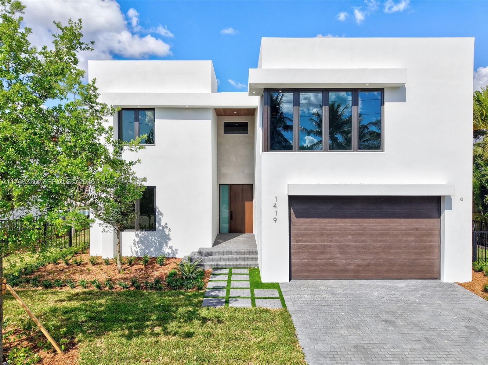 1419 N Lakeside Drive, Lake Worth, FL 33460